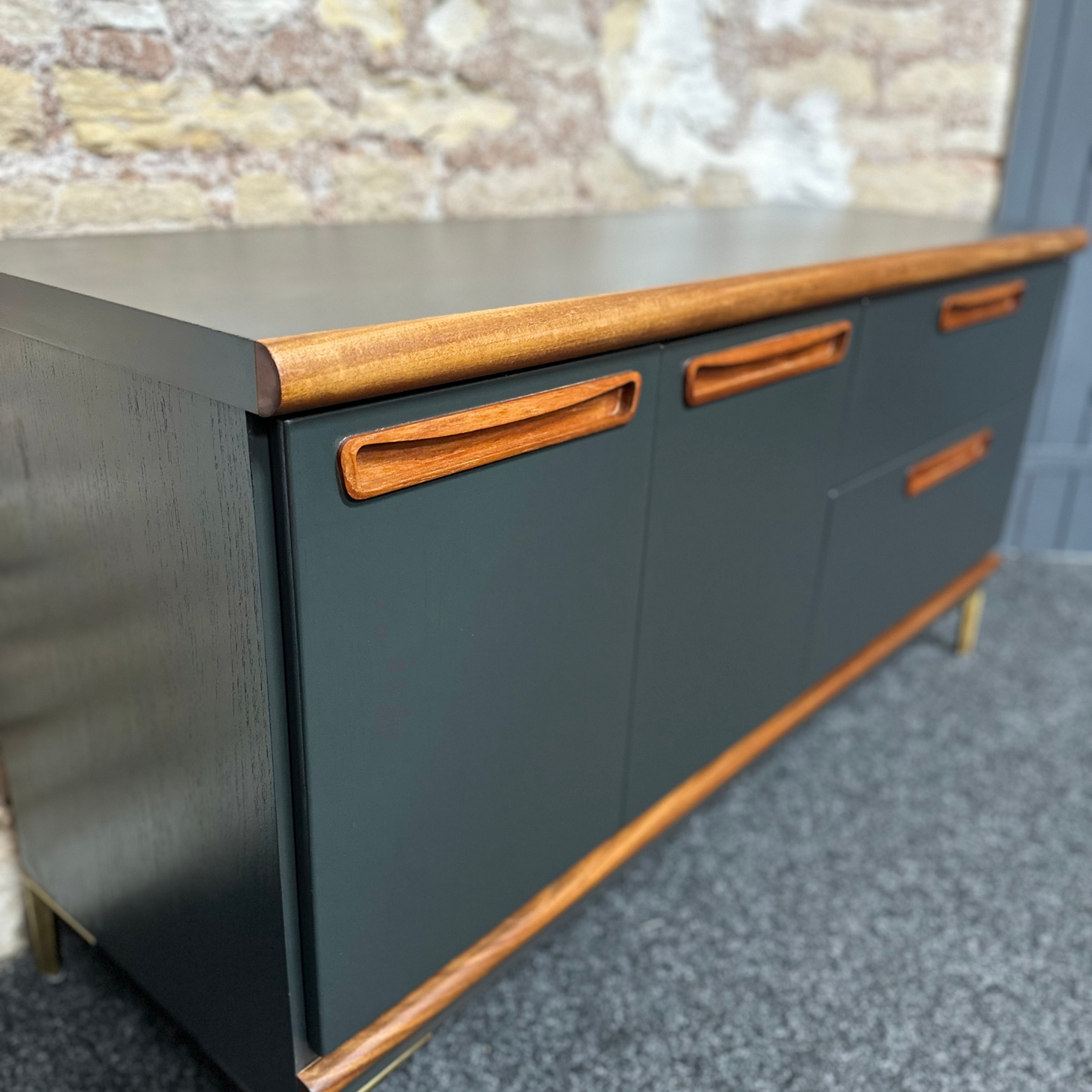 Sideboard