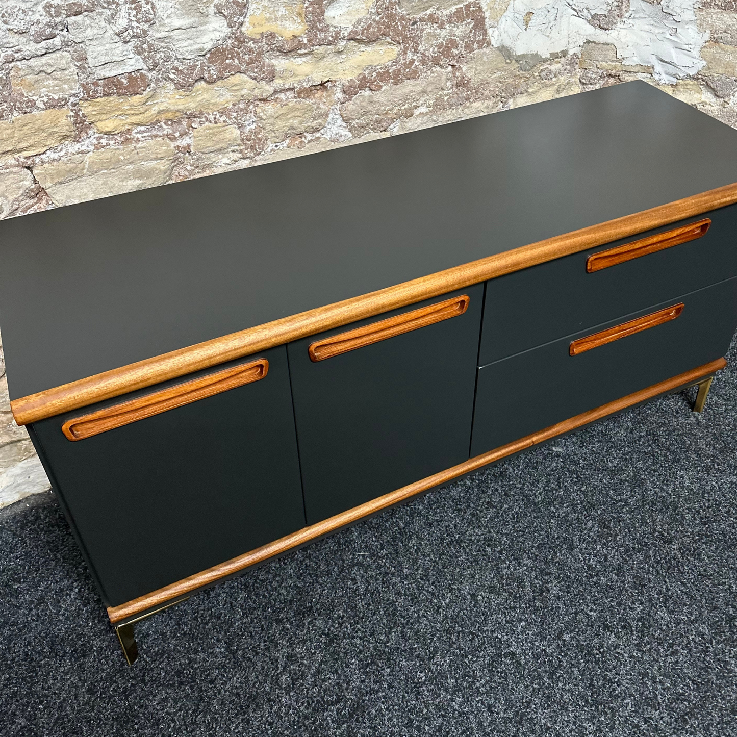 Sideboard